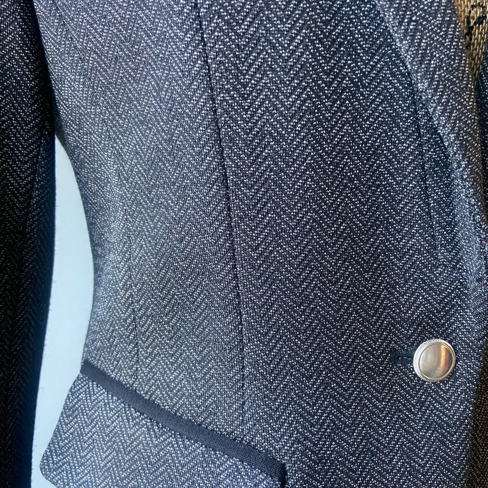 White House Black Market Sz 4 Dark Grey/Black Herringbone Women’s Blazer - Picture 3 of 14